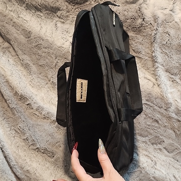 INCASE COMPUTER CASE BLACK - Picture 4 of 7